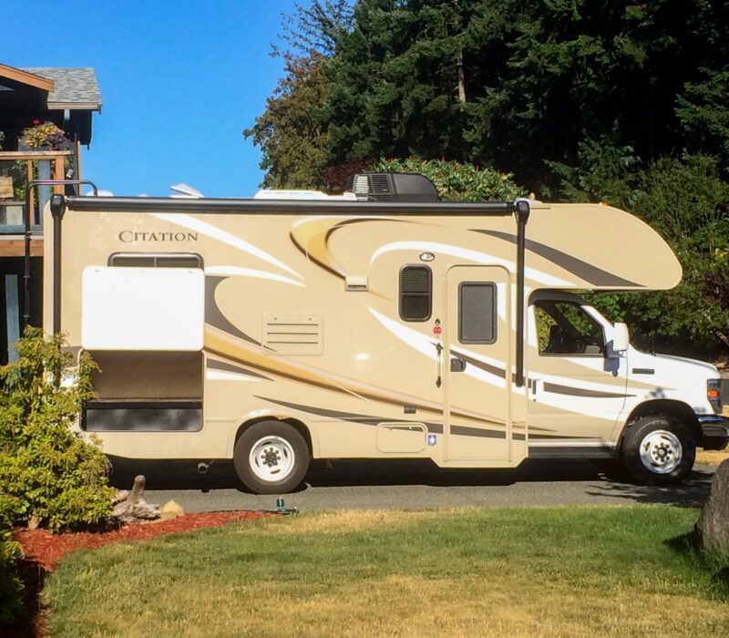 The_RV_arrives_at_home_comp